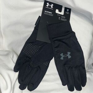 Under Armour Black UA Storm Gloves. Touch screen compatible. Men's size small